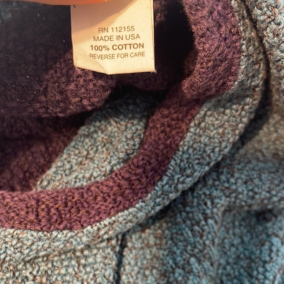 Margaret Winters Color Block Curved Hem Cotton Short Sleeve Top - Picture 9 of 10